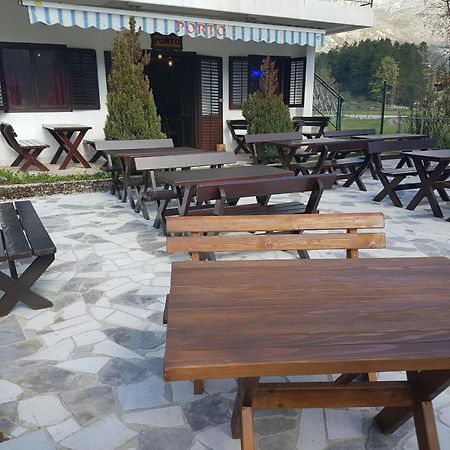 Apartamento Porto Njegusi A2 Cetinje Exterior foto